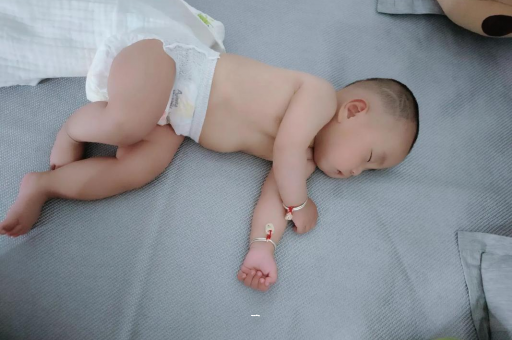 林州怀孕肚子撑的难受
